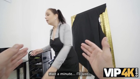 Brunette sexy, cuckolding, reality