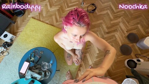 POV: Ich verliere bei Videospielen und mache alles, was mein Freund will, einschließlich eines Striptease und eines Blowjobs.