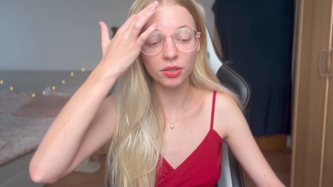Une blonde, jeu de rôle, dominant woman