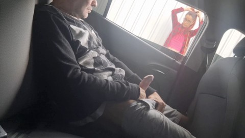 Sega, 18enne, masturbazione in auto