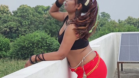 Bhabhi (belle- sœur) indienne, une vierge, vidéos hd